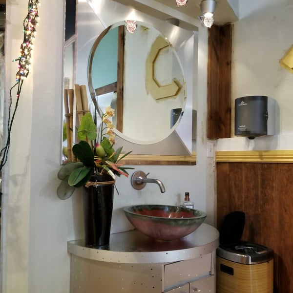 5th Avenue Nails LoDo 13 tips