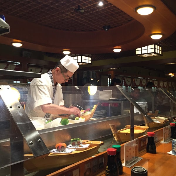 Photo taken at Sushi Boat by Jv V. on 9/6/2015