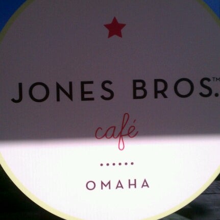 Photo taken at Jones Bros. Cupcakes by Jaidenne W. on 9/22/2012