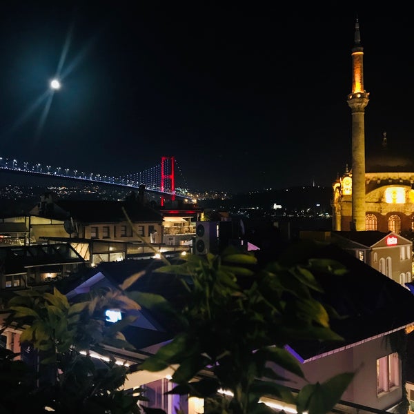 รูปภาพถ่ายที่ Epope Cafe โดย Gülşen เมื่อ 9/24/2018