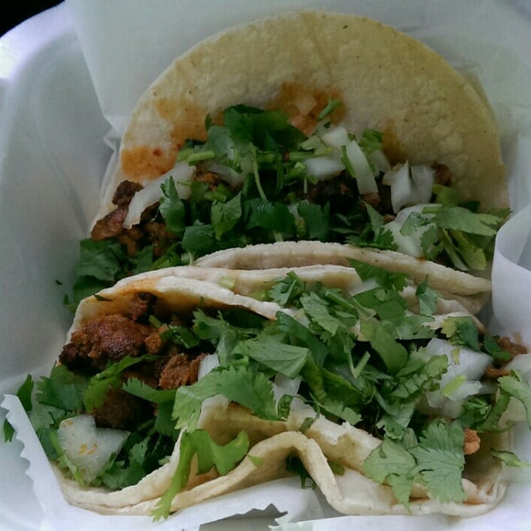 Junior's Tacos Food Truck
