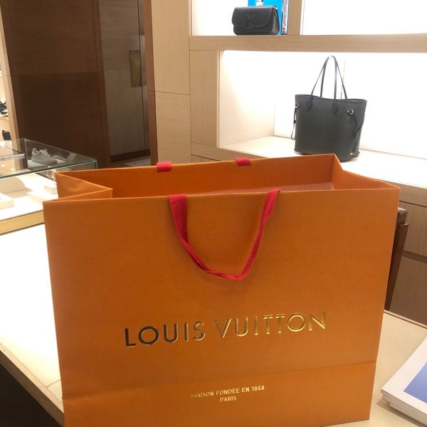 LOUIS VUITTON - CLOSED - Temple Row, Birmingham, West Midlands, United  Kingdom - Luggage - Phone Number - Yelp