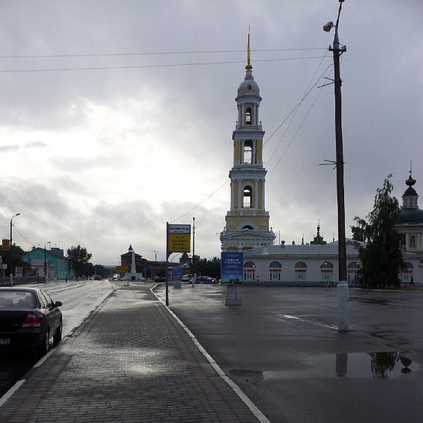 Площадь двух революций коломна