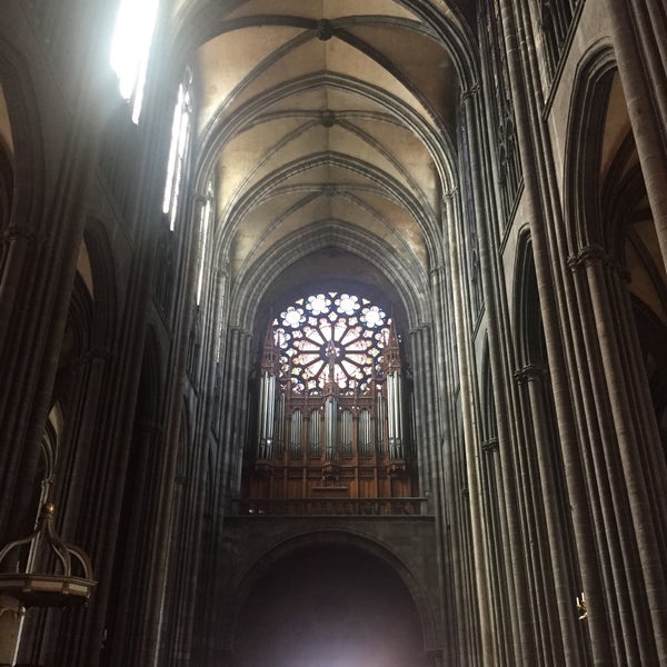 Foto scattata a Cathédrale Notre-Dame-de-l&#39;Assomption da Christian R. il 8/9/2018