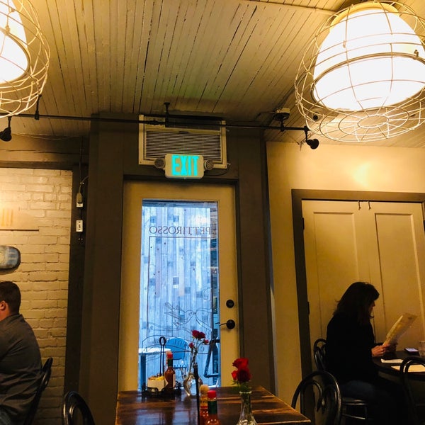 1/18/2019 tarihinde Allen C.ziyaretçi tarafından Cafe Pettirosso'de çekilen fotoğraf
