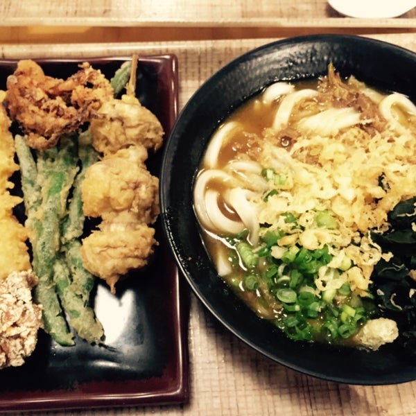 Foto tomada en U:DON Fresh Japanese Noodle Station  por Allen C. el 1/16/2015