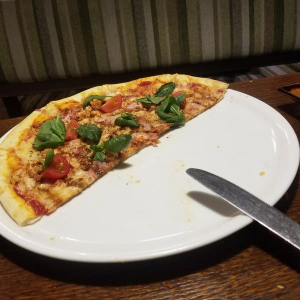 10/6/2019にIgor T.がTrattoria Chili Pizzaで撮った写真