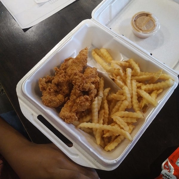 Raising Cane's Chicken Fingers New Orleans, LA