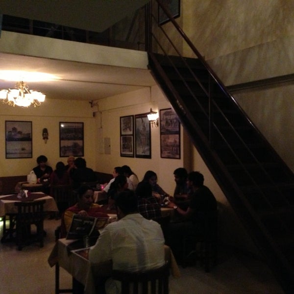 Foto diambil di The Old Madras Cafe oleh Vikram R. pada 3/15/2013
