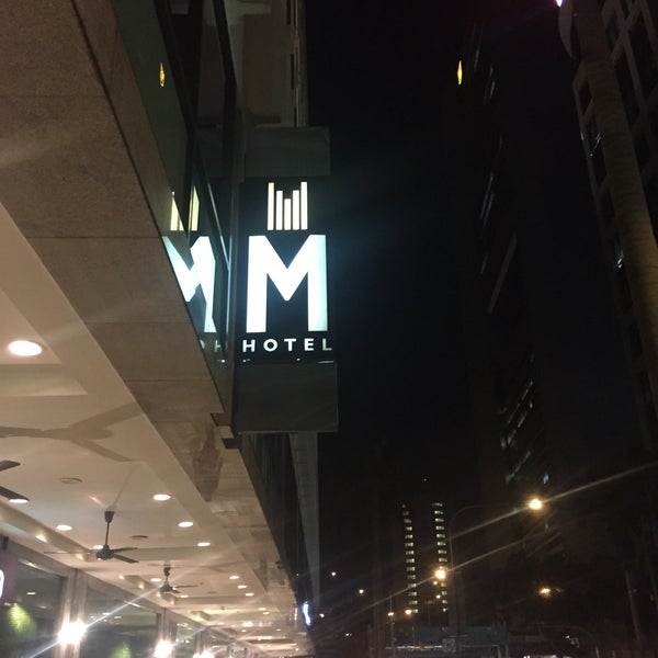 Foto diambil di M Hotel Singapore oleh Tetsuya S. pada 10/3/2017