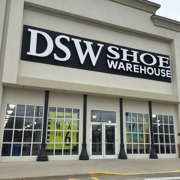 Dsw dedham best sale hours