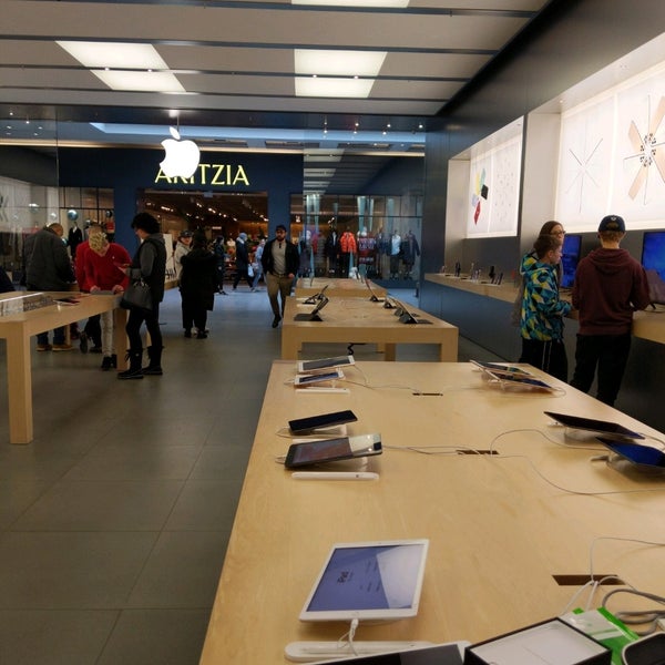 Conestoga - Apple Store - Apple (CA)