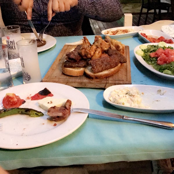 5/9/2018 tarihinde İlknur Y.ziyaretçi tarafından Aramızda Kalsın Mangal&amp;Restaurant'de çekilen fotoğraf