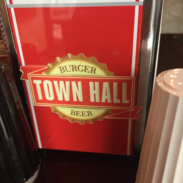 Photo taken at Town Hall Burger &amp; Beer by Lee on 7/23/2015