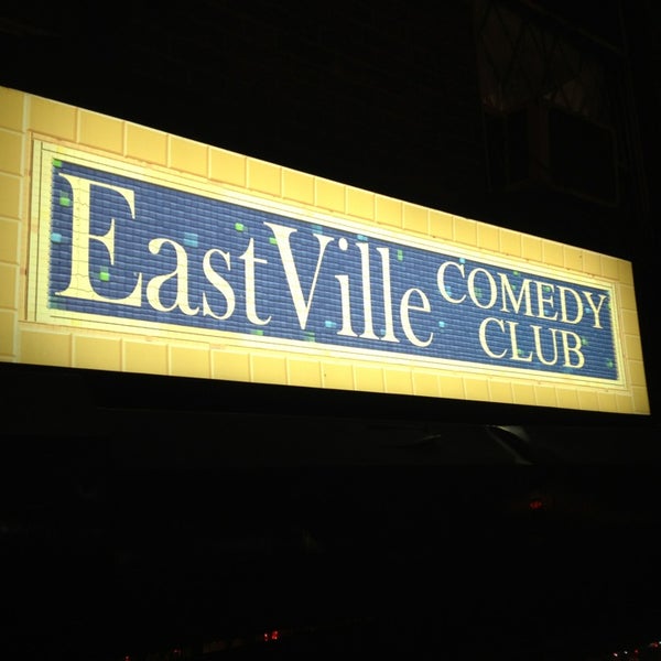 Photo prise au Eastville Comedy Club par Chris R. le12/22/2012