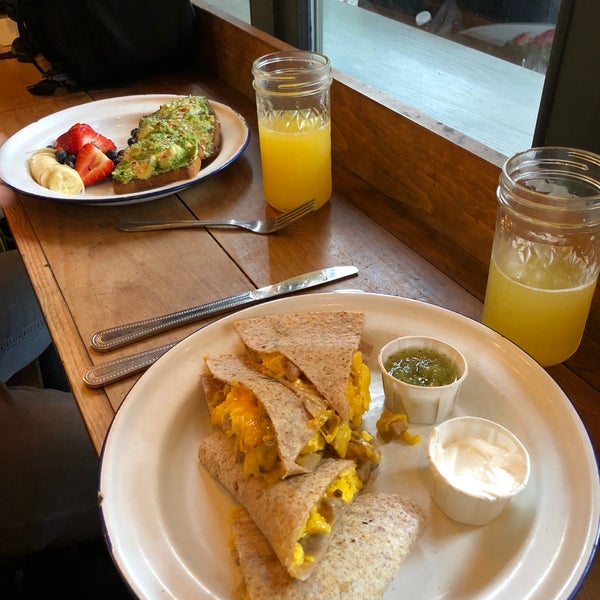 The food here is incredible (and Instagram-worthy) and the staff is unbelievably warm and welcoming. Avocado Toast and Breakfast Quesadilla!!