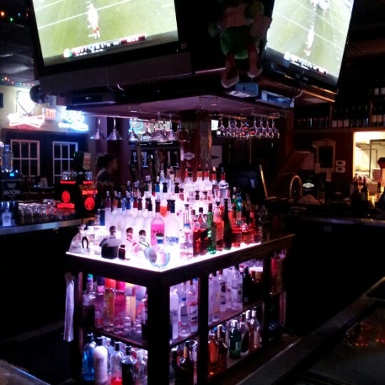 Tailgaters Sports Bar & Grille Bar