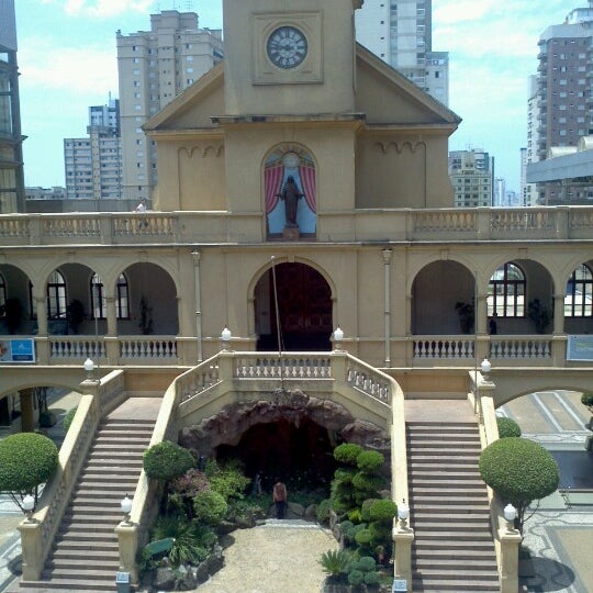 รูปภาพถ่ายที่ Colégio Marista Arquidiocesano de São Paulo โดย Roney M. เมื่อ 10/28/2012