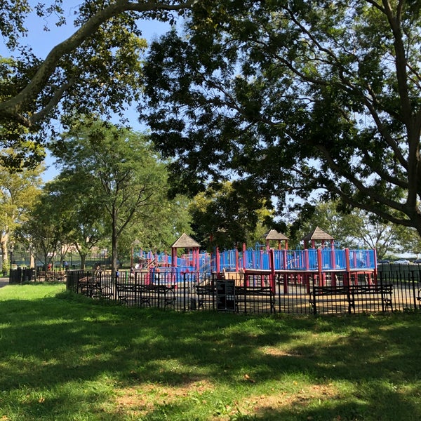 Manhattan Beach Playground Manhattan Beach Brooklyn Ny