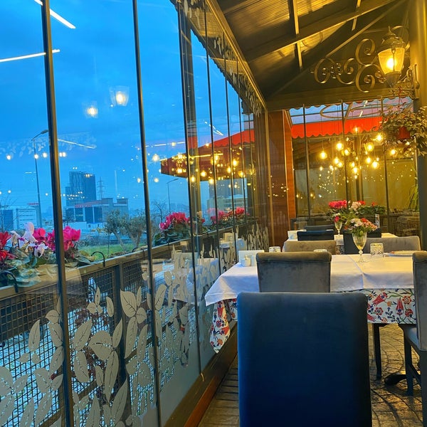 1/10/2022 tarihinde Kübra S.ziyaretçi tarafından Ramazan Bingöl Köfte &amp; Steak'de çekilen fotoğraf