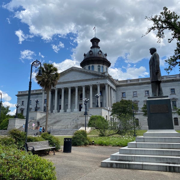 Foto diambil di South Carolina State House oleh Jen R. pada 5/7/2021