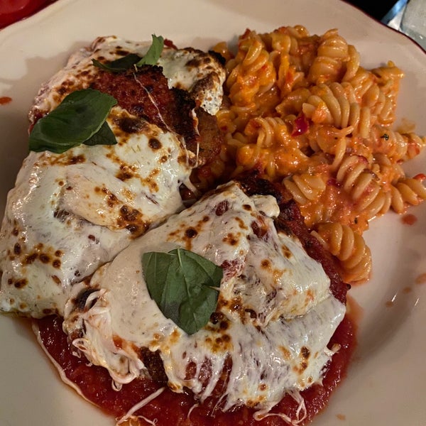 Best meatballs and order chicken parm With spicy ritoni