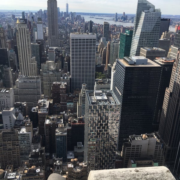 Photo taken at Top of the Rock Observation Deck by Fabian B. on 10/16/2018