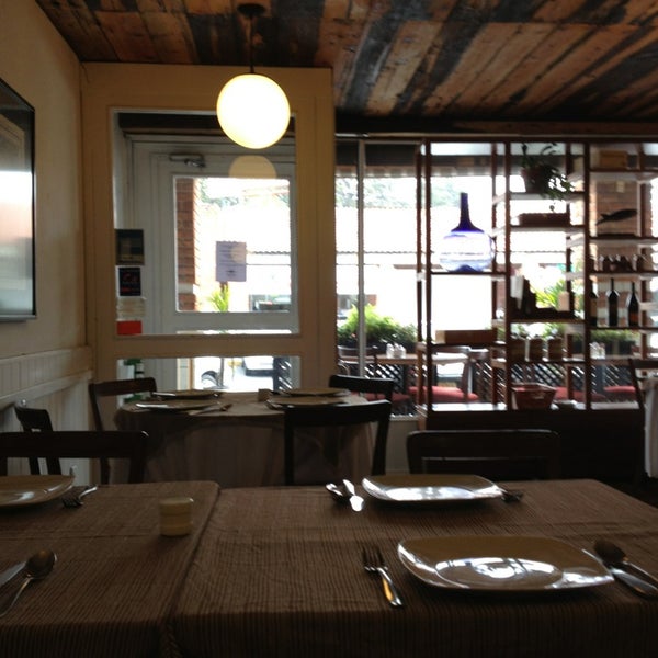 Foto tomada en Alamillo Restaurante  por Mar el 3/16/2013