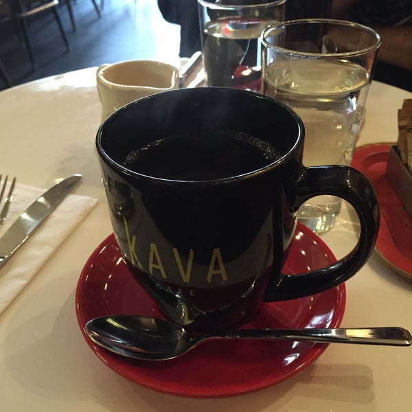 Снимок сделан в Kava Cafe - MiMA пользователем Shaunda H. 3/10/2015