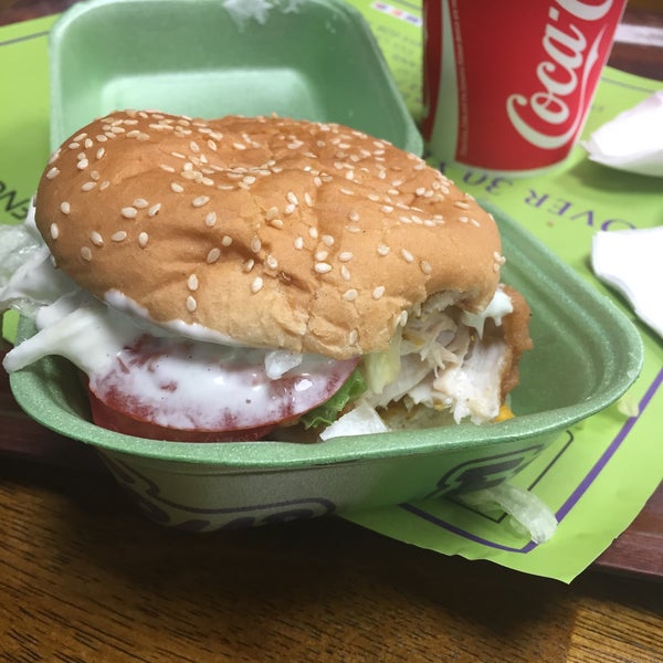 tuck in food
