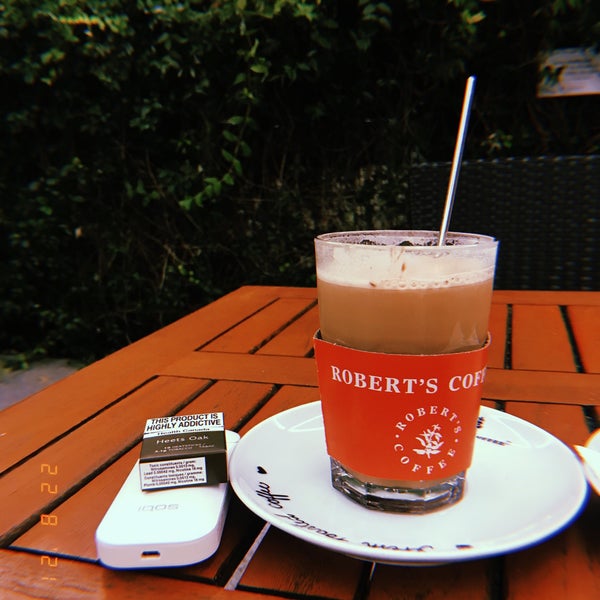 Photo taken at Robert&#39;s Coffee by Emin T. on 8/25/2021