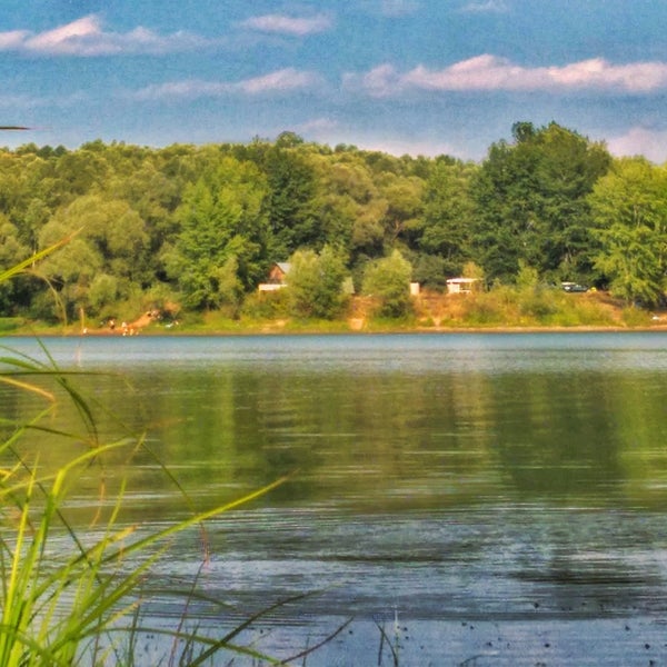 Алексеевское озеро самара. Площадь поселка тургояк. Алтай дом дракона телецкое озеро. Лесное озеро алексеевка. 174 оз.