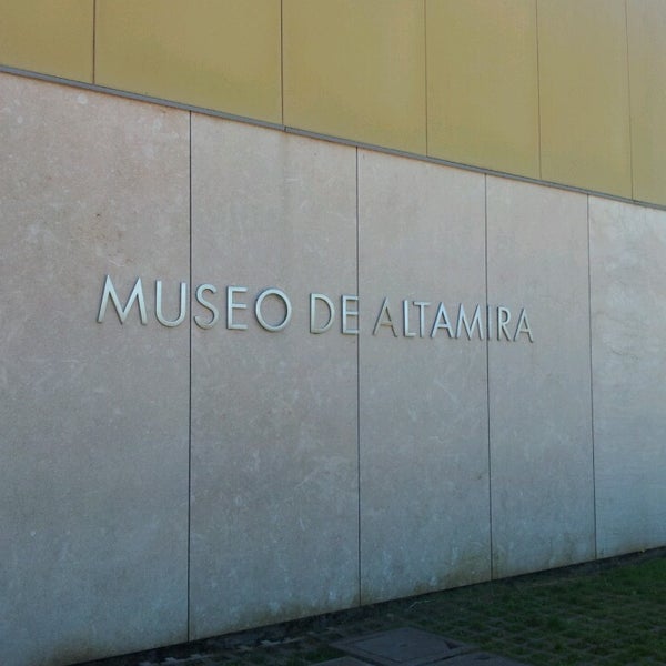 Foto tomada en Museo de Altamira  por Antonio Ruperto G. el 8/10/2013