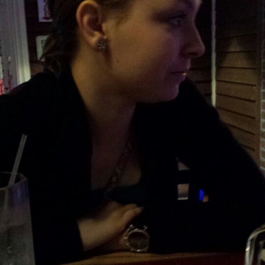 Photo taken at Chili&#39;s Grill &amp; Bar by Matthew J. on 6/7/2014