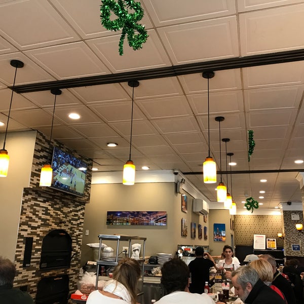 3/3/2018 tarihinde Renato W.ziyaretçi tarafından Andrews NYC Diner'de çekilen fotoğraf