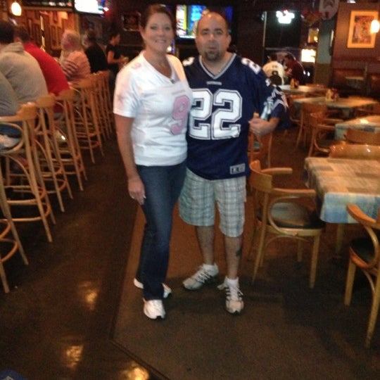 10/1/2012 tarihinde Julio B.ziyaretçi tarafından JD&#39;s Sports Bar And Grill'de çekilen fotoğraf