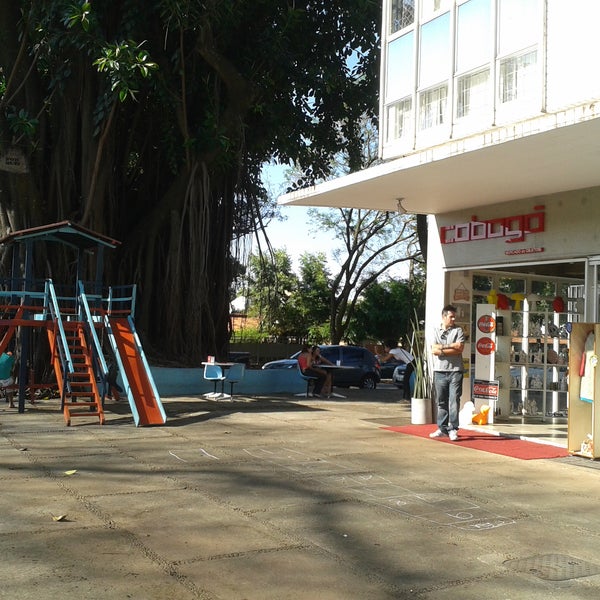 รูปภาพถ่ายที่ Cobogó Mercado de Objetos โดย Cobogó Mercado de Objetos เมื่อ 11/11/2013