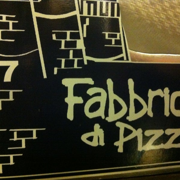 Снимок сделан в Fabbrica Di Pizza пользователем Ana G. 12/29/2012