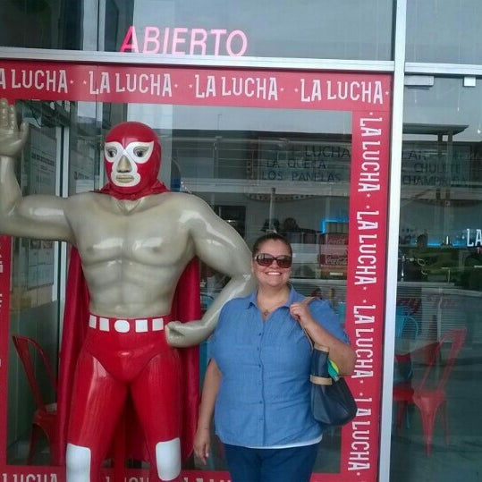 6/15/2015에 Denisse H.님이 La Lucha Taquería에서 찍은 사진