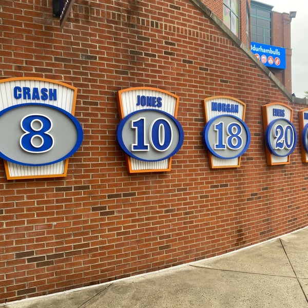 Das Foto wurde bei Durham Bulls Athletic Park von Joe S. am 6/7/2023 aufgenommen