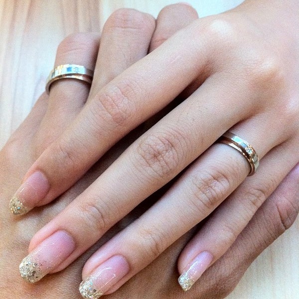 Couple shop lab ring
