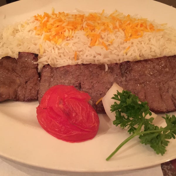Foto tirada no(a) Chelokababi Restaurant por ᴡ S. em 2/5/2015
