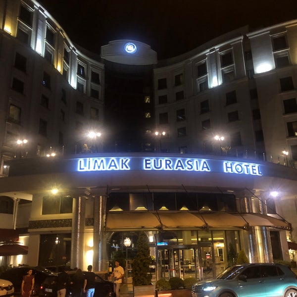 Foto tirada no(a) Limak Eurasia Luxury Hotel por Havva Ö. em 8/5/2022
