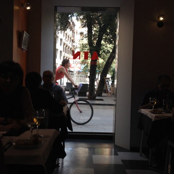 Foto tirada no(a) ATN Restaurant por Herbert A. em 7/9/2014