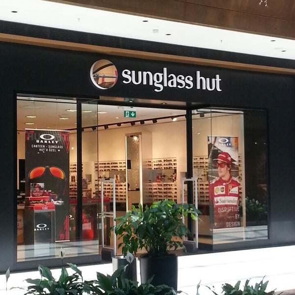 Sunglass Hut Buyaka - Shopping Mall in 