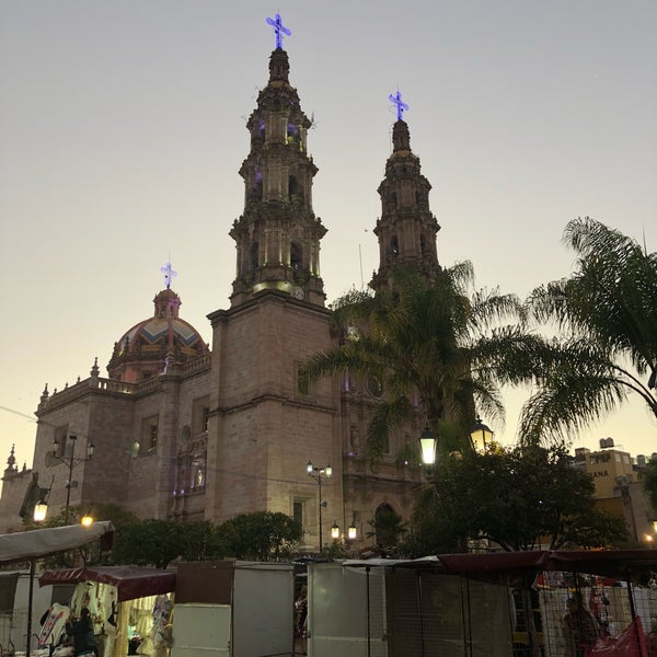Photo taken at Basílica de la Virgen de San Juan de los Lagos by Javier S. on 1/21/2019