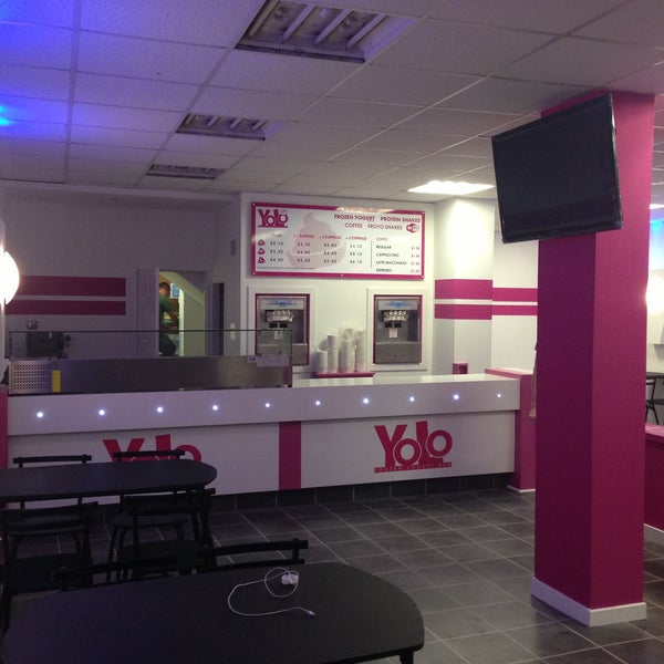 Yolo Frozen Yogurt Bar Merchant City Glasgow, Glasgow City
