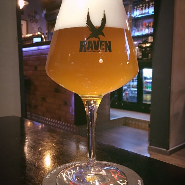 Das Foto wurde bei NUBEERBAR - craft beer &amp; burgers von Martijn K. am 2/9/2018 aufgenommen