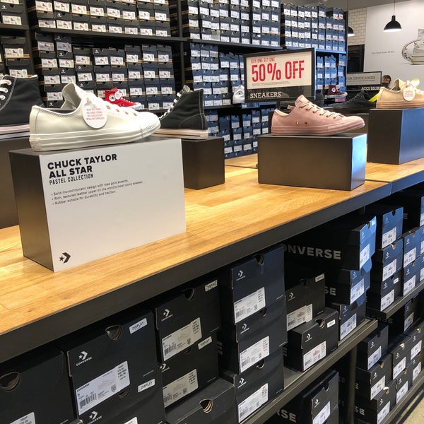 Converse Factory Outlet - Shoe Store in International Gateway of The  Americas