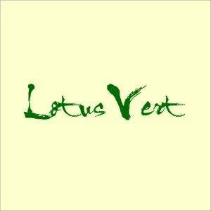Foto tirada no(a) Lotus Vert por Lotus Vert em 10/30/2017
